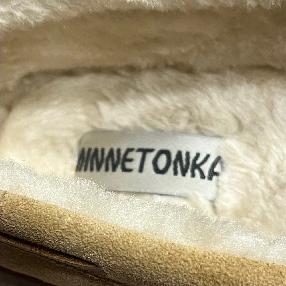 Minnetonka Pile Lined Hard Sole Men's Tan Suede Loafers Slippers 13W